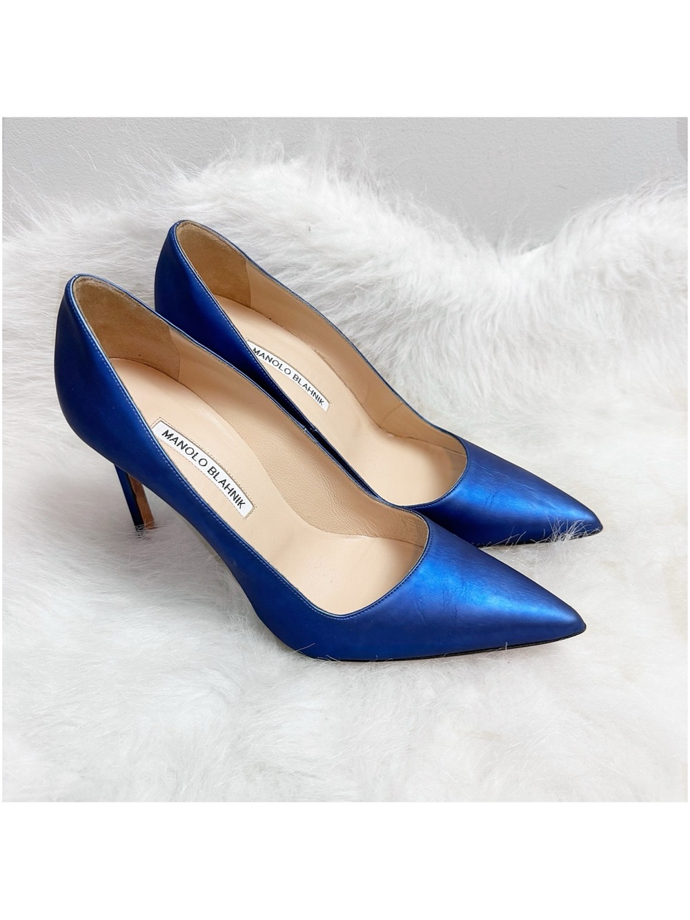 Manolo Blahnik BB Metallic Blue Satin Pointed Toe Heels 38.5